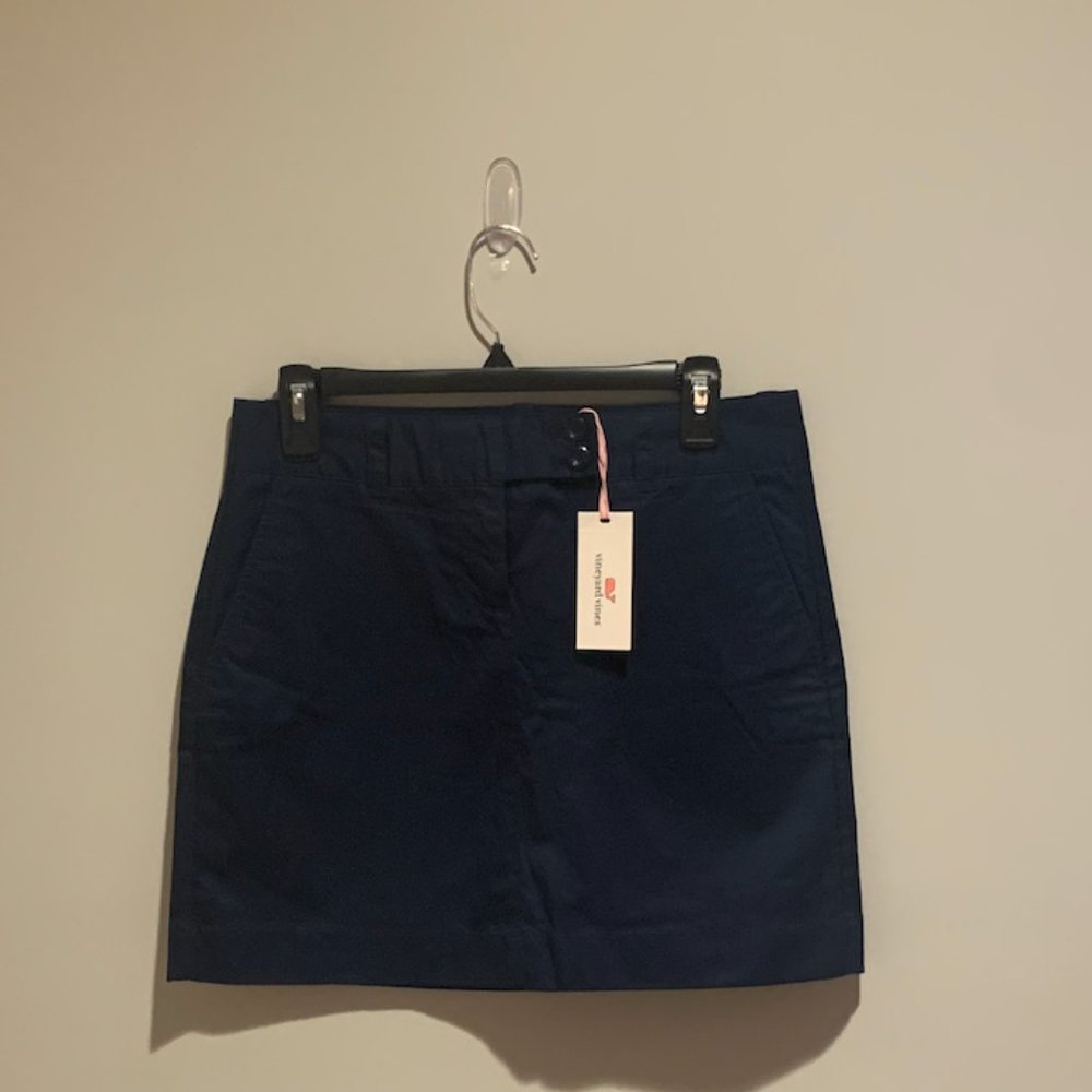 Vineyard Vines Navy Skirt (NWT!)